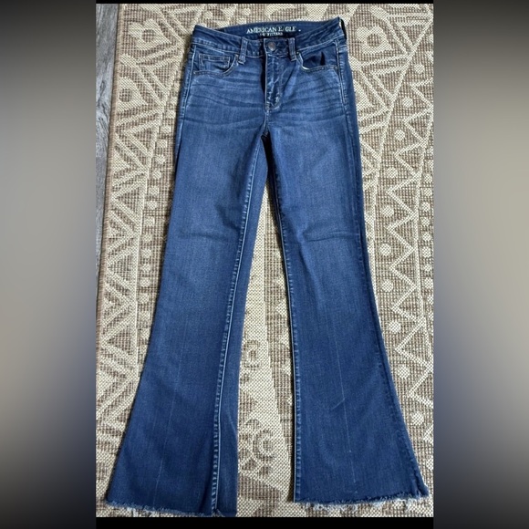 American Eagle Jean Womens Sz 4 Hi Rise Slim Flare Dark Raw Hem Super Stretch X - Picture 1 of 13